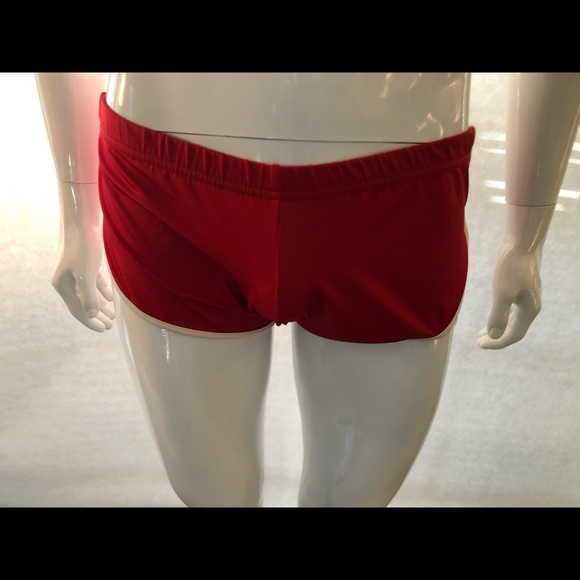 Mens vintage short shorts. - Picture 6 of 7